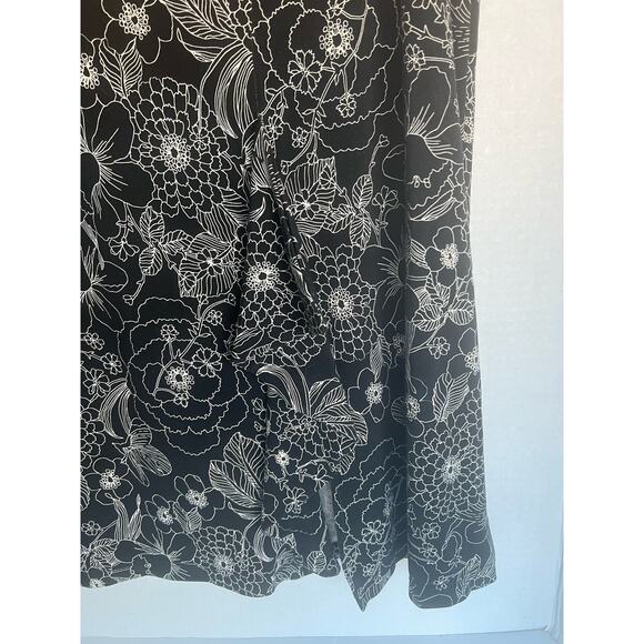 Merona Black and White Floral Ruffle Front Slit Skirt Size XL - Picture 4 of 9